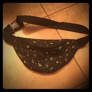 Alien glow in the dark Fannypack!
